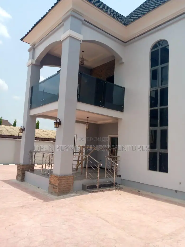 Furnished 4bdrm Duplex in Bovas, Oluyole Estate for sale