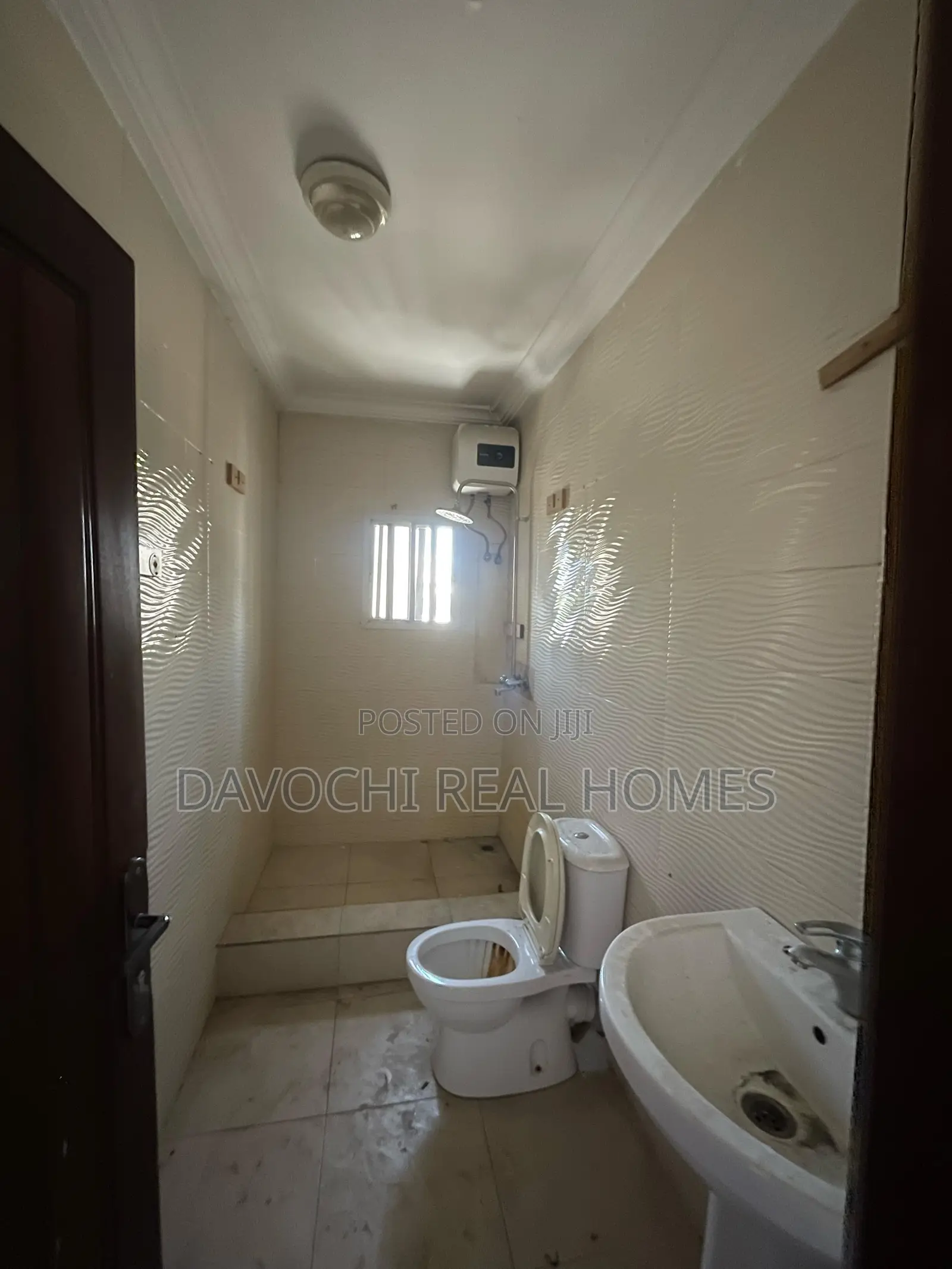 3bdrm Apartment in Ologolo for rent