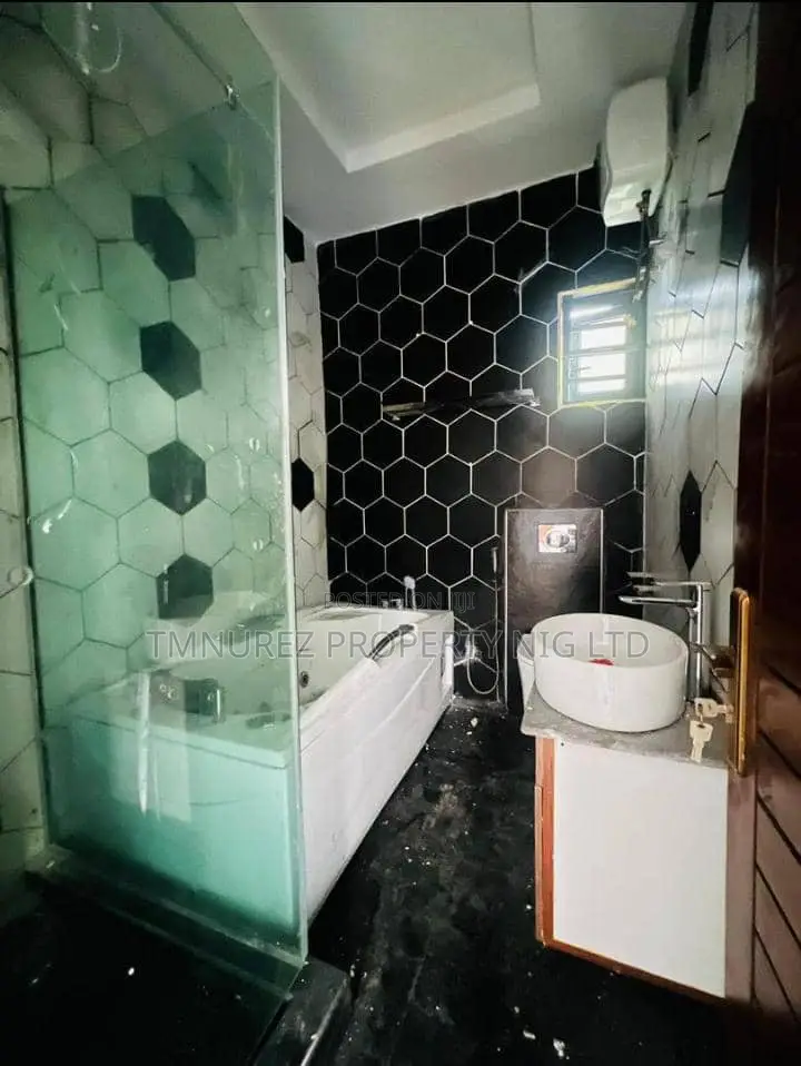 5bdrm Duplex in Adeniji Jones, Ikeja for sale
