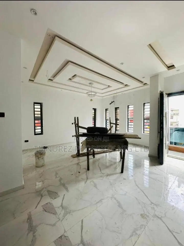 5bdrm Duplex in Adeniji Jones, Ikeja for sale