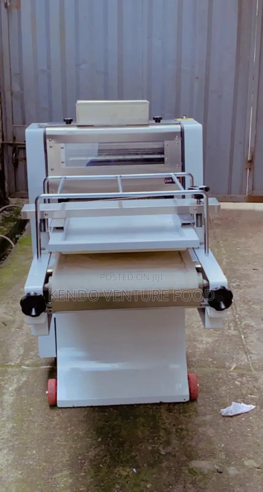 Industrial Dough Moulder Machine
