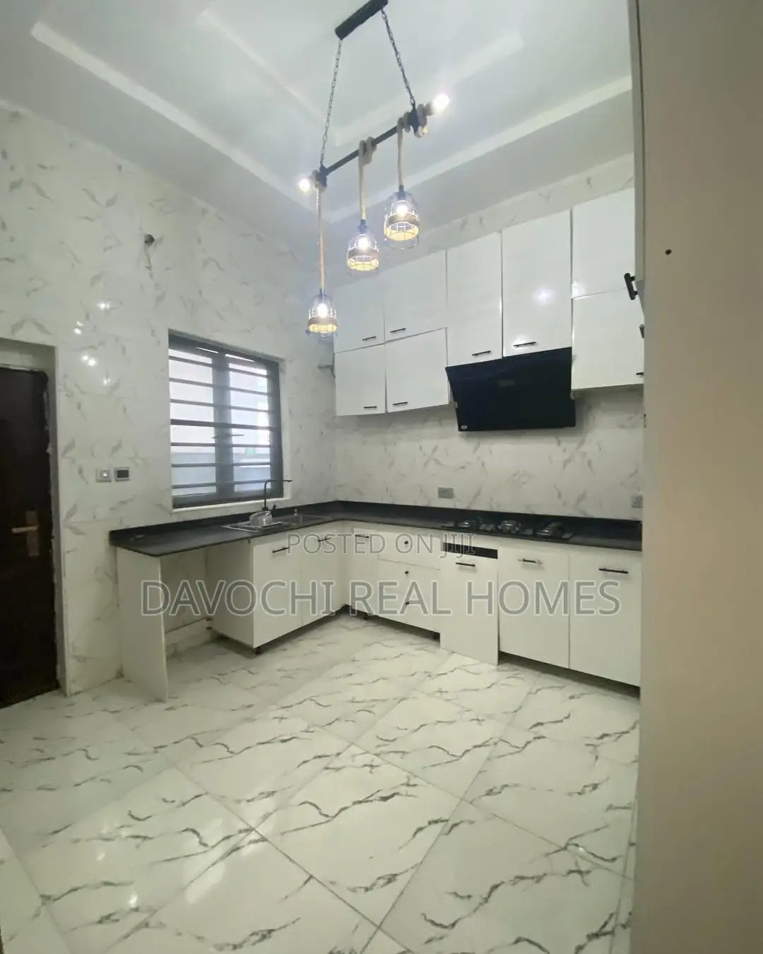 4bdrm Duplex in Ikota, Lekki for rent