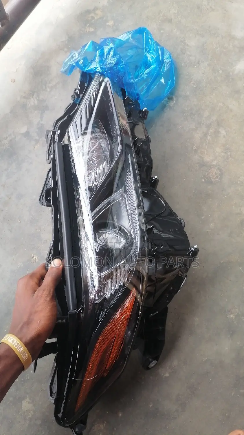 Headlamp Camry 2018 Passenger Side Available