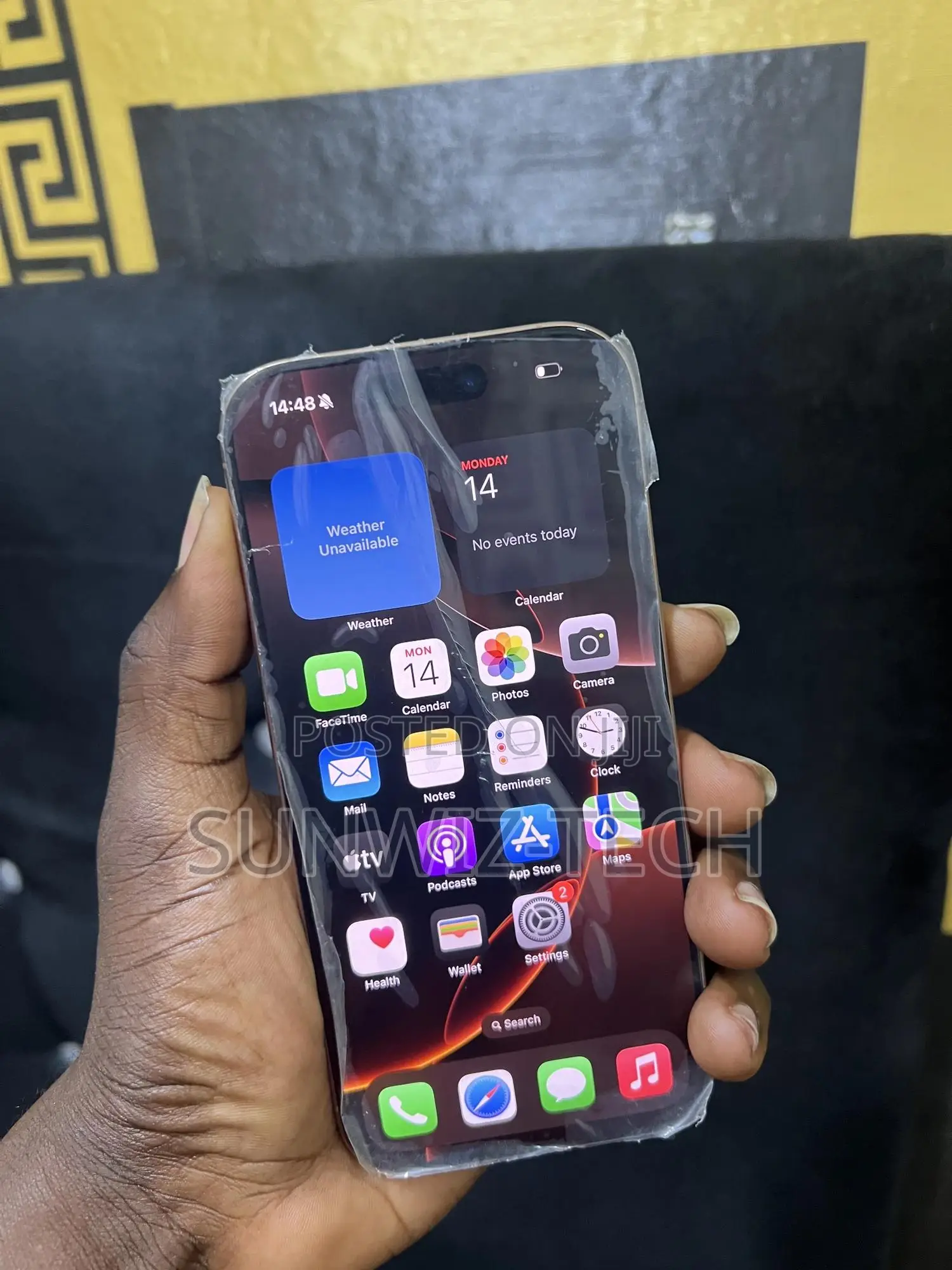 Apple iPhone 16 Pro 128 GB Gold