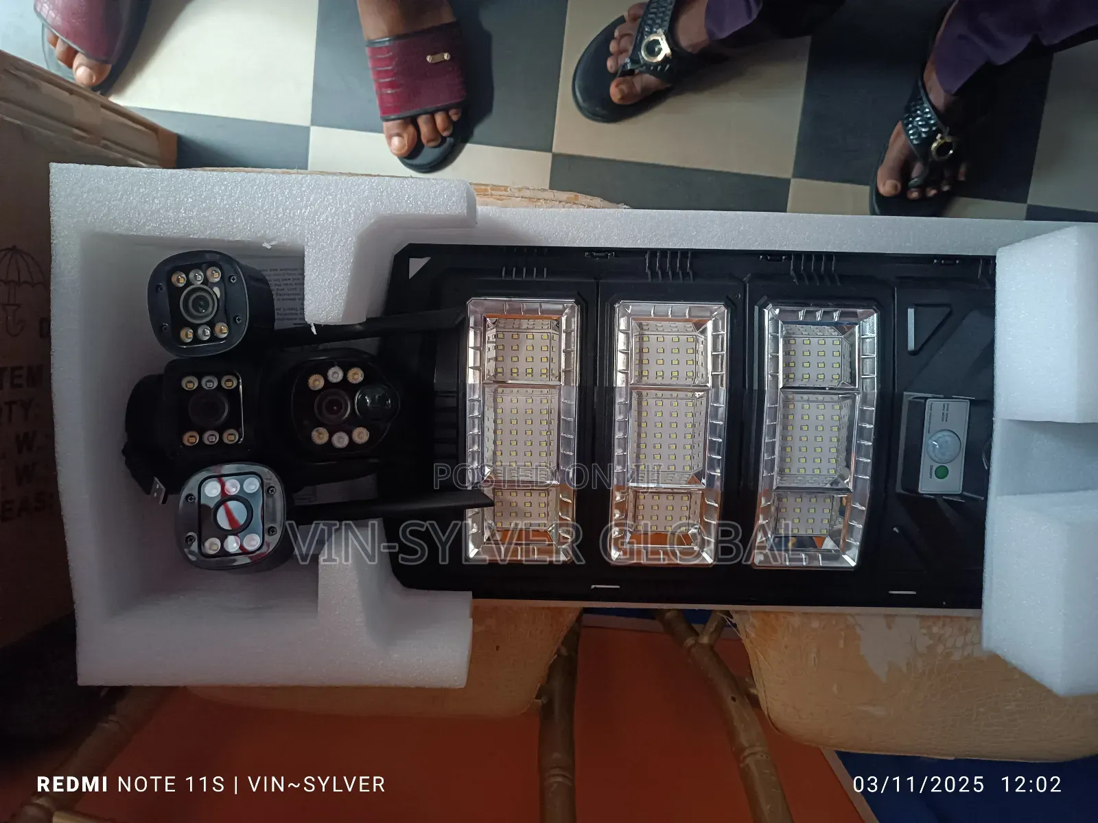 Solar Powered CCTV Camera Three Lens With Street Light