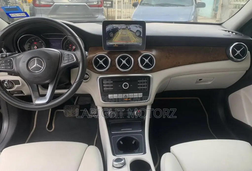 Mercedes-Benz GLA 250 2018 Black