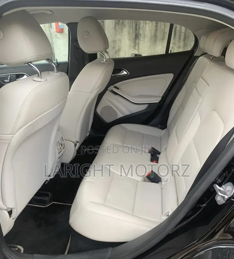 Mercedes-Benz GLA 250 2018 Black