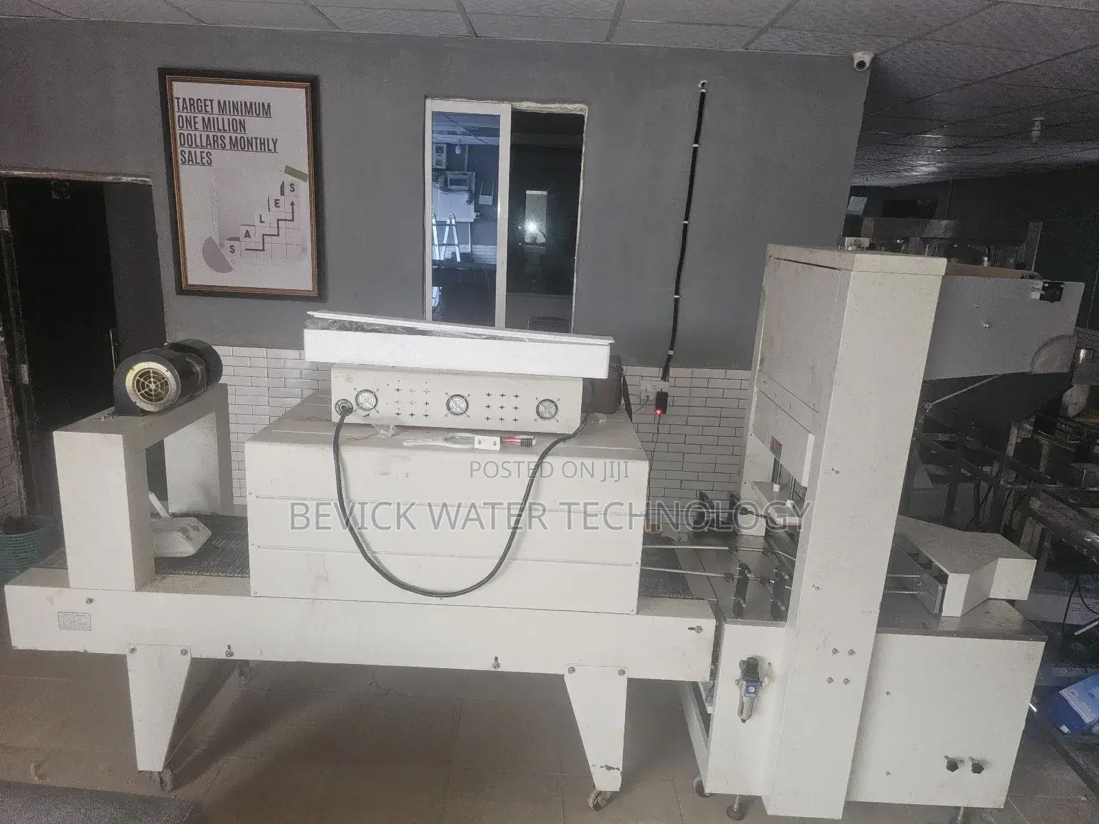 Shrink Wrapping Machine