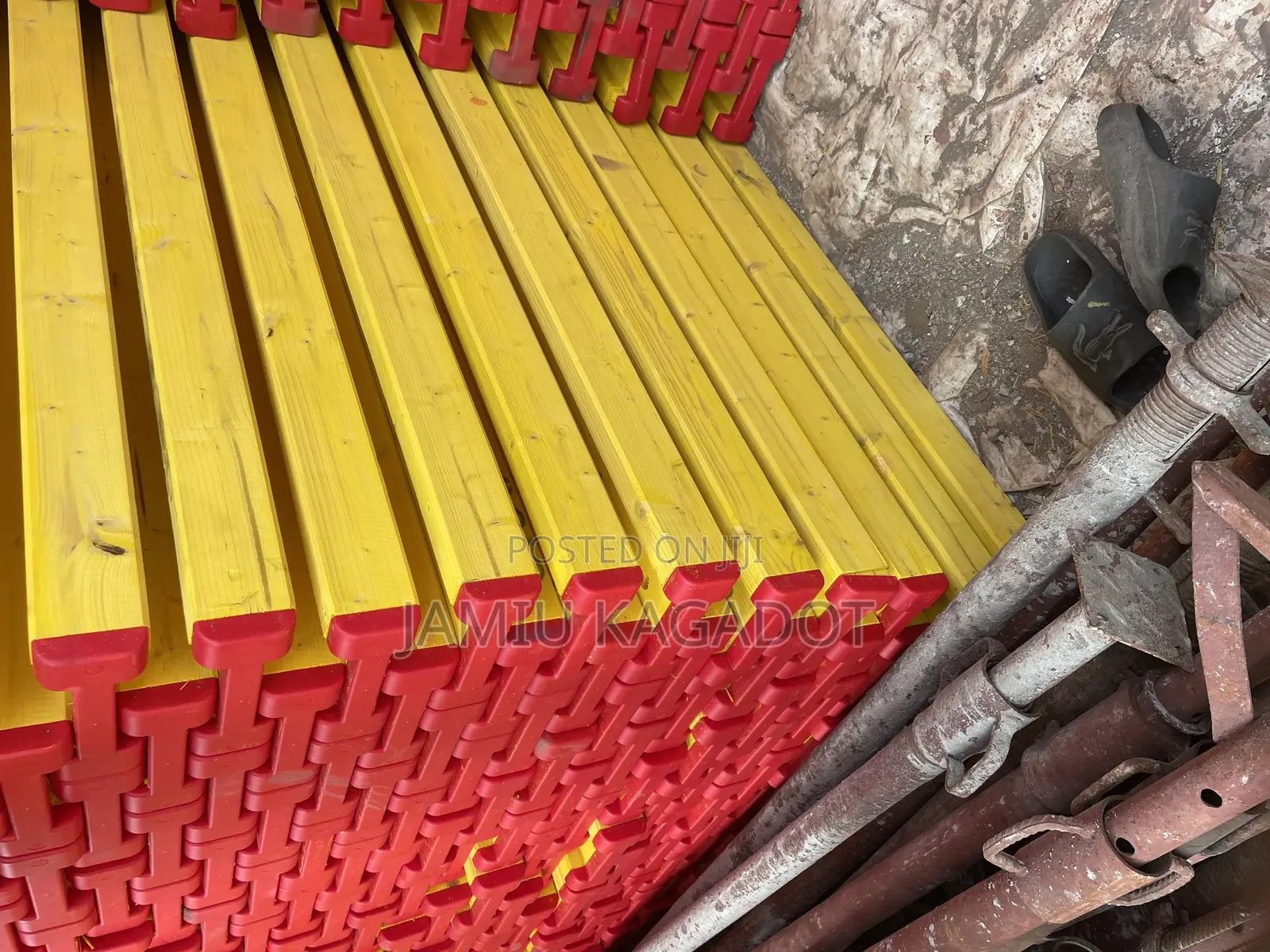Yellow Beam, Yellow Board, Scaffold Pipe