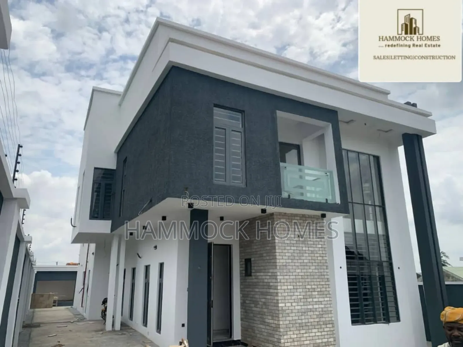 4bdrm Duplex in New Bodija Estate for sale