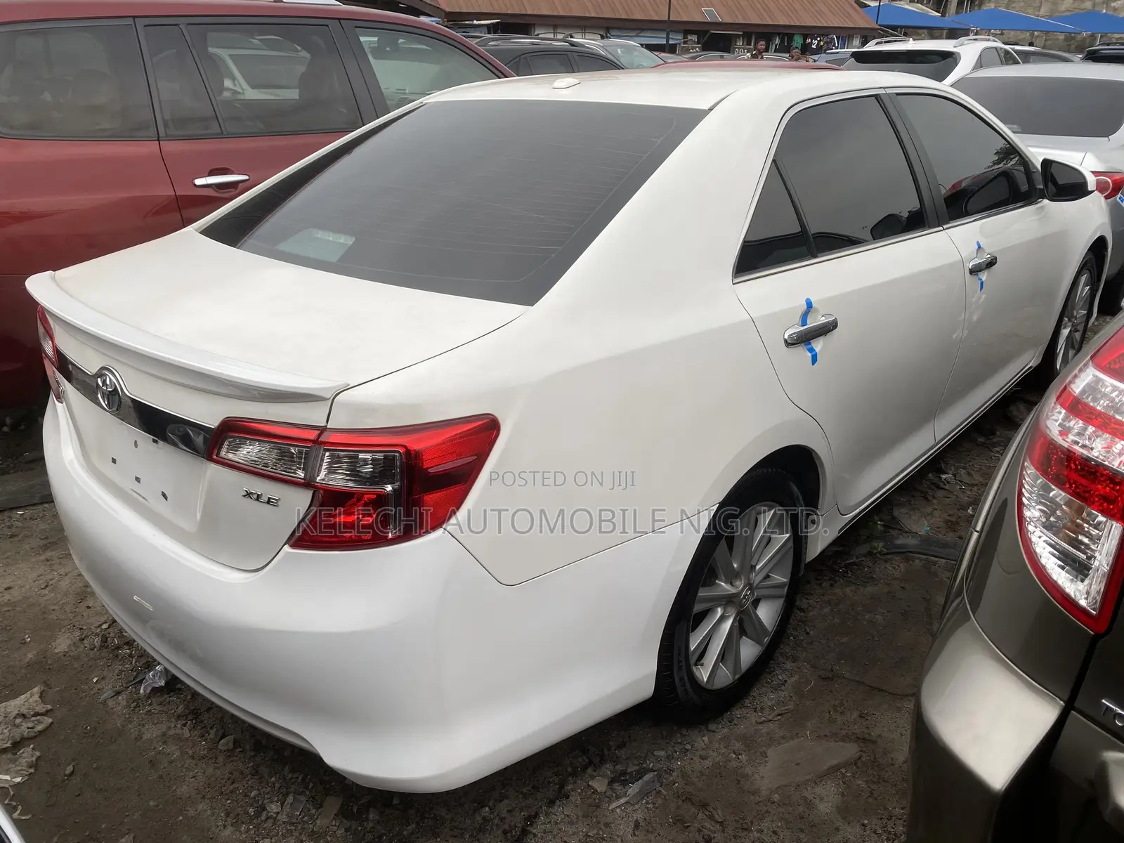 Toyota Camry XLE 4dr Sedan (2.5L 4cyl 6A) 2014 White
