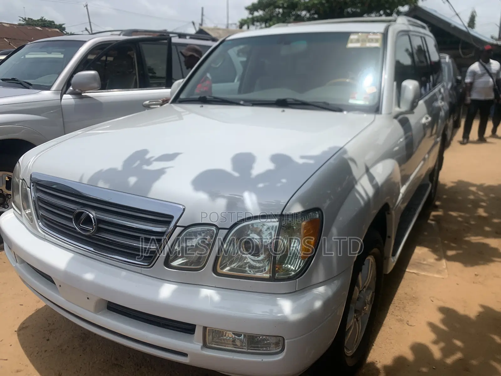 Lexus LX 470 AWD 2005 White