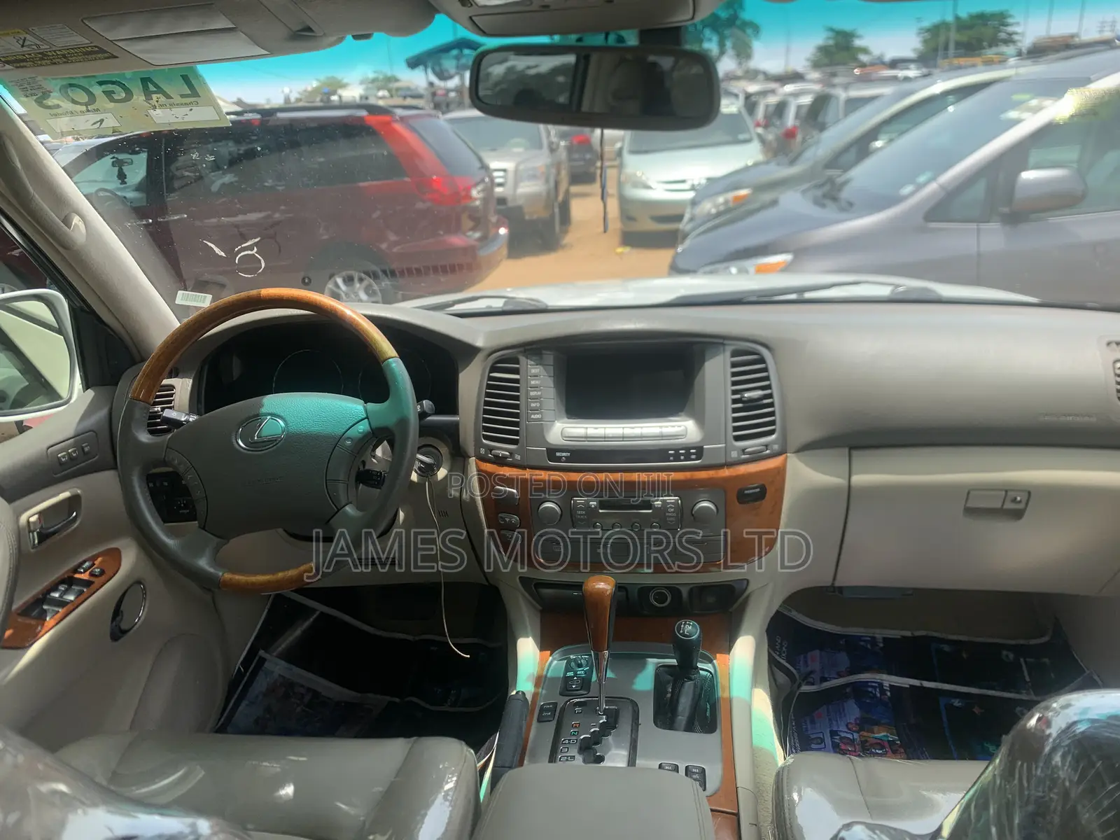 Lexus LX 470 AWD 2005 White