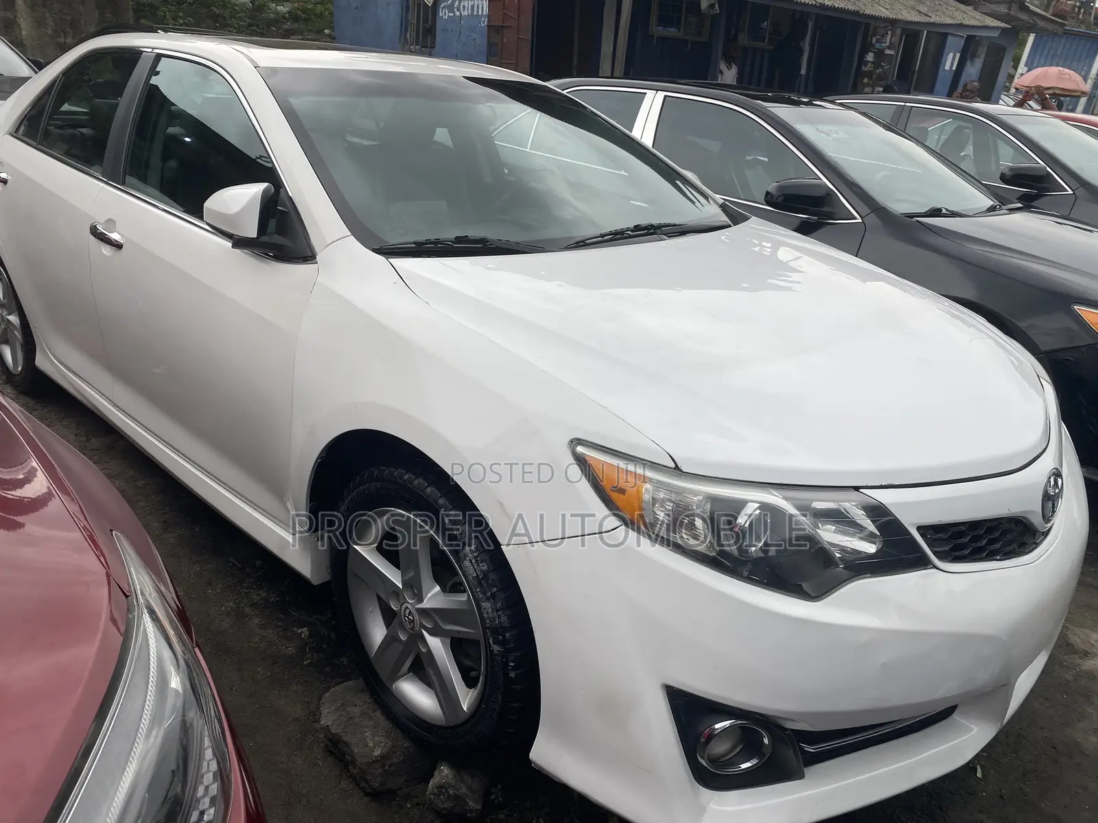 Toyota Camry SE 4dr Sedan (2.5L 4cyl 6A) 2012 White