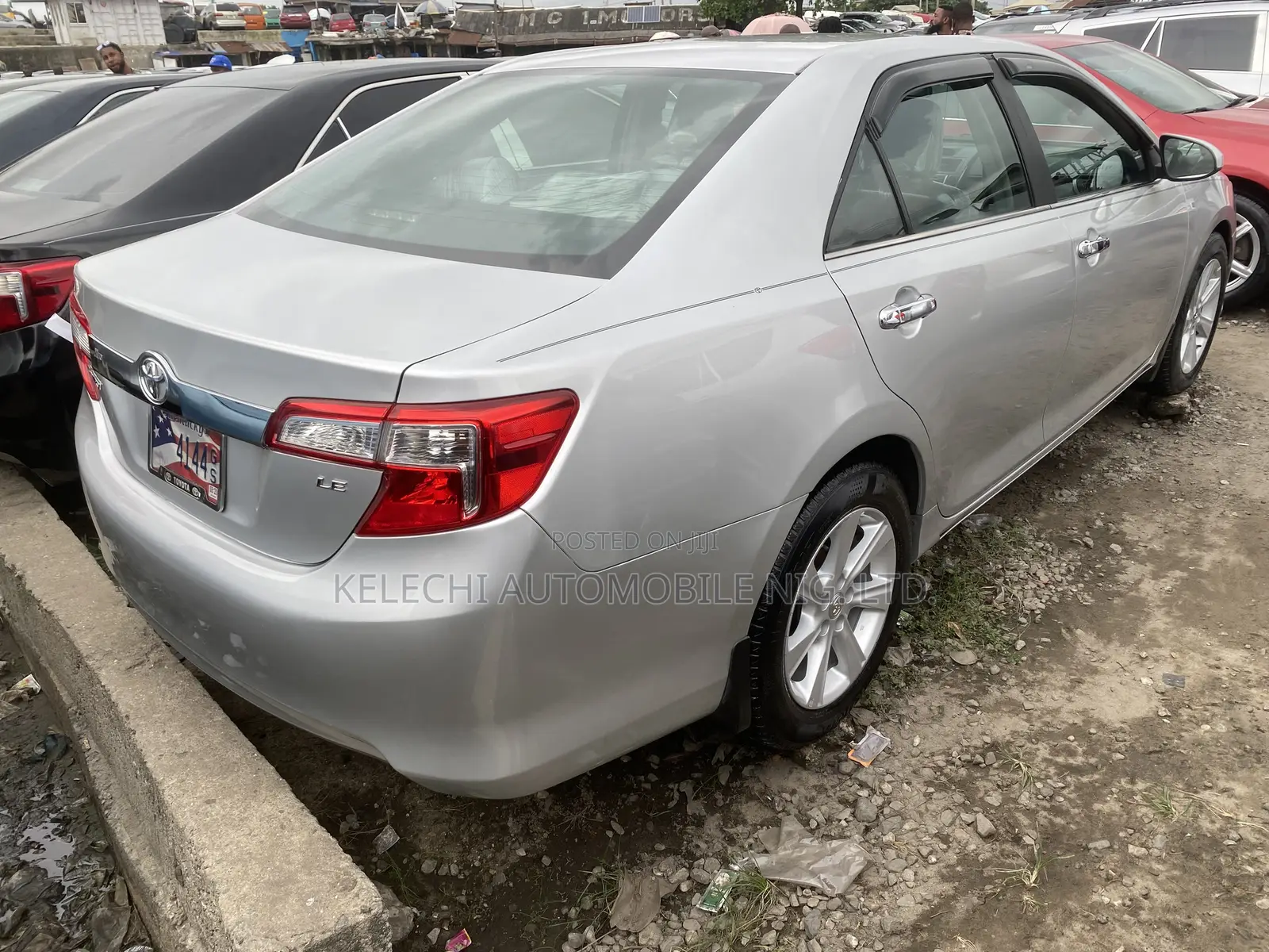 Toyota Camry LE 4dr Sedan (2.5L 4cyl 6A) 2012 Silver