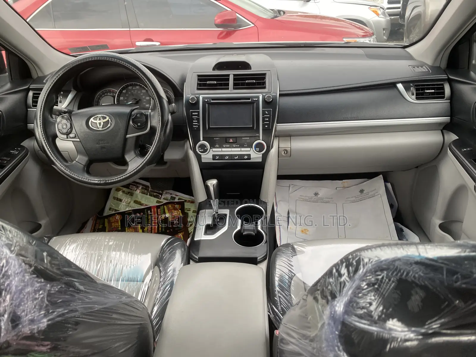 Toyota Camry LE 4dr Sedan (2.5L 4cyl 6A) 2012 Silver