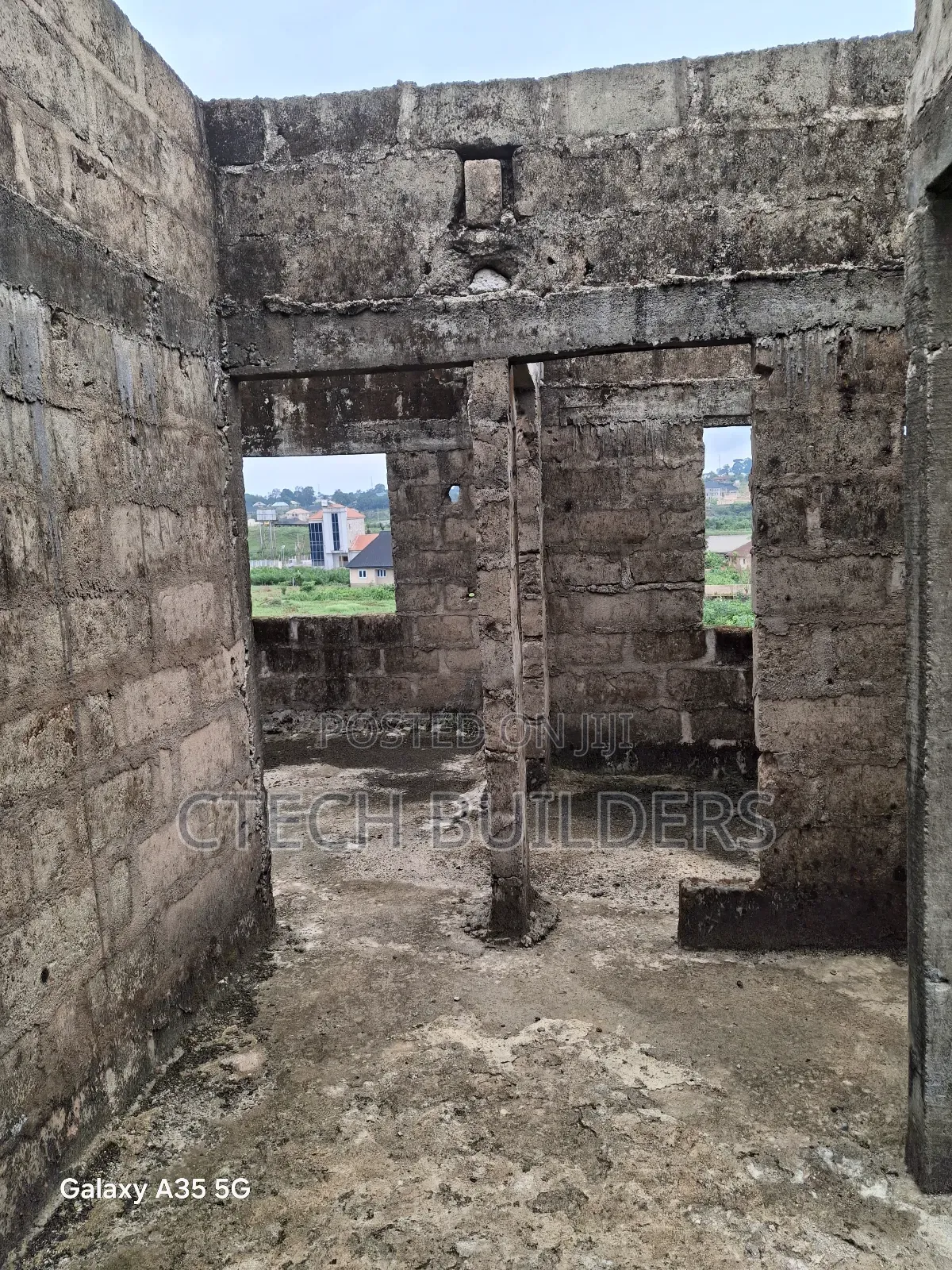20bdrm Block of Flats in Benin City for sale