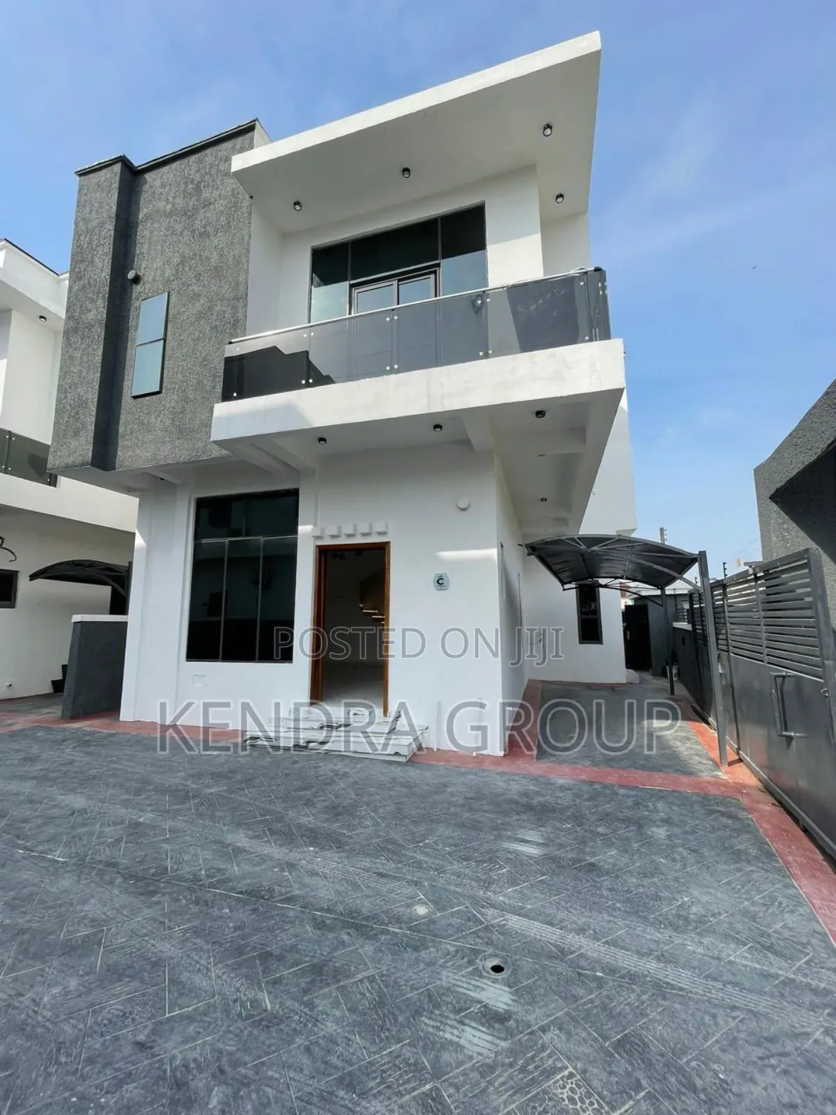 Furnished 4bdrm Duplex in Chevron for sale