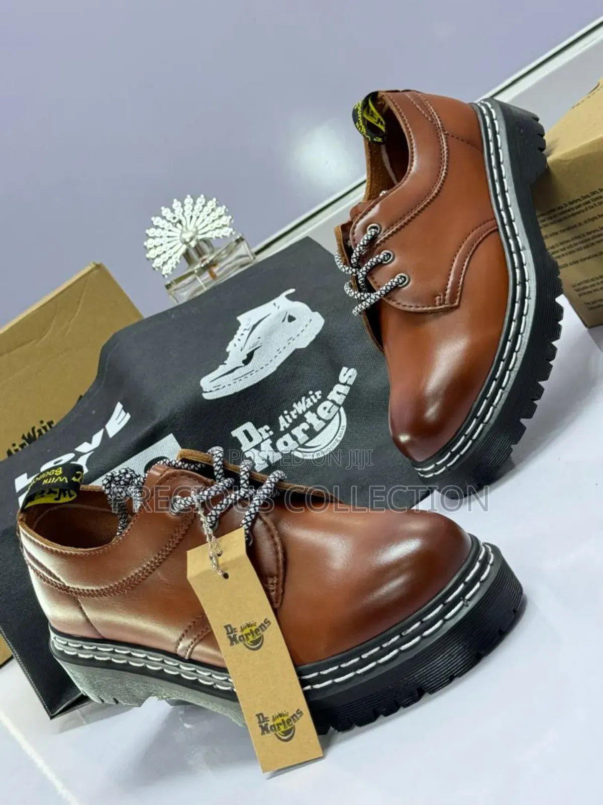 Dr Martens Double Line, Mixed Lace Leather Shoe