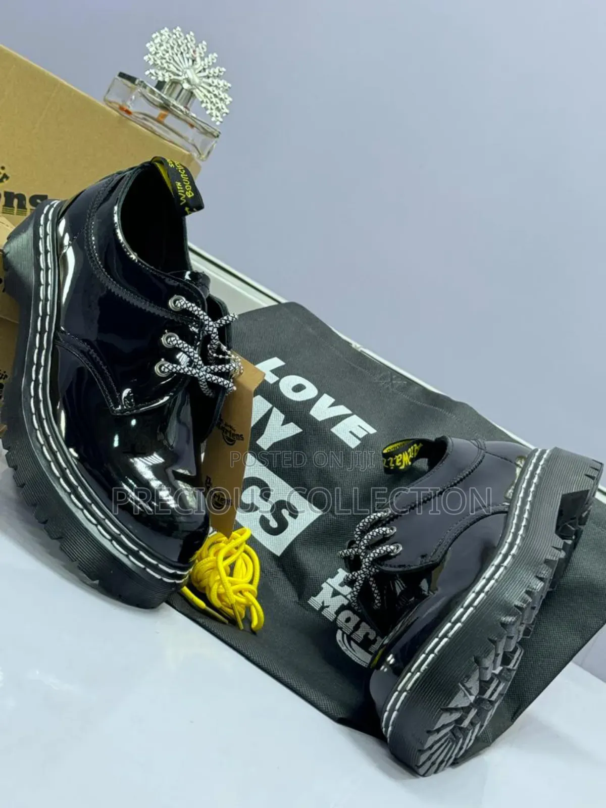 Dr Martens Double Line, Mixed Lace Leather Shoe
