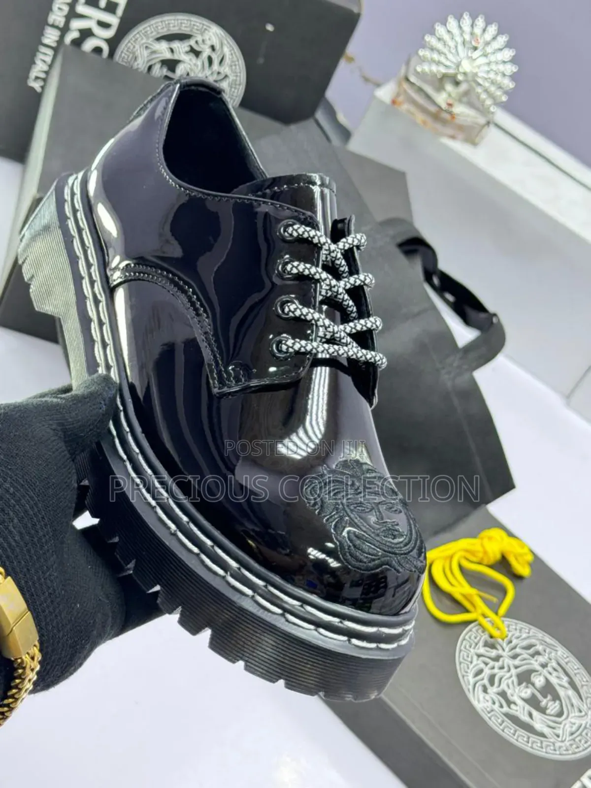 Unisex Dr Martens Transparent Sole Lace Up Shoe