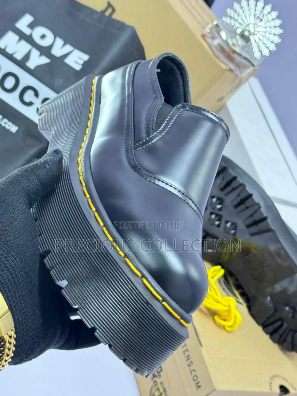 Dr Martens Pull on Leather Shoe