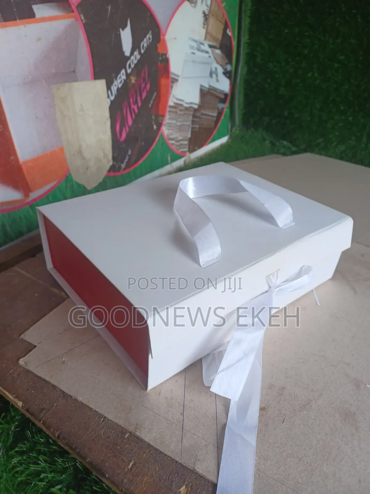 Custom Flip Gift Box
