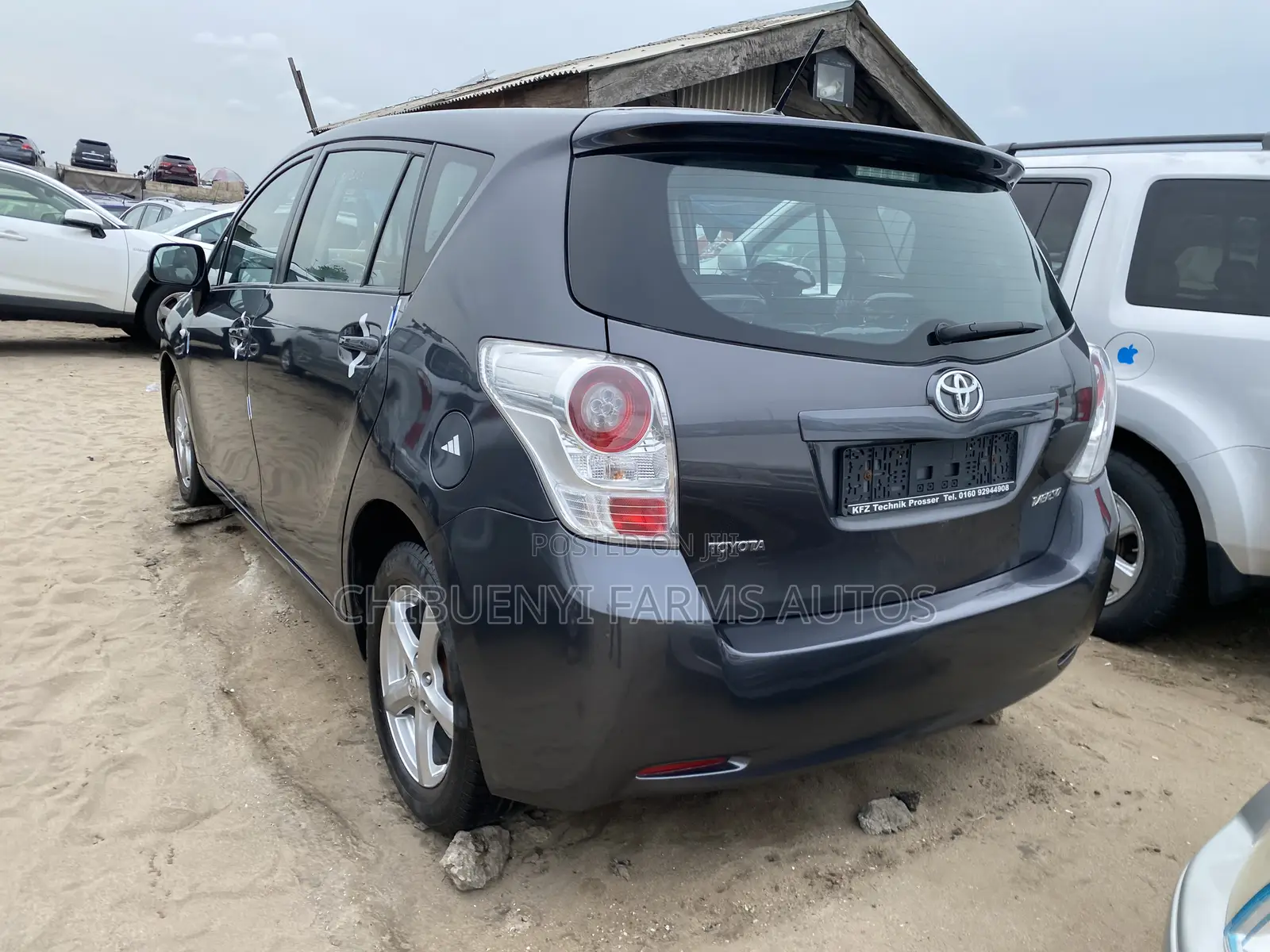 Toyota Verso 1.8 2012 Gray