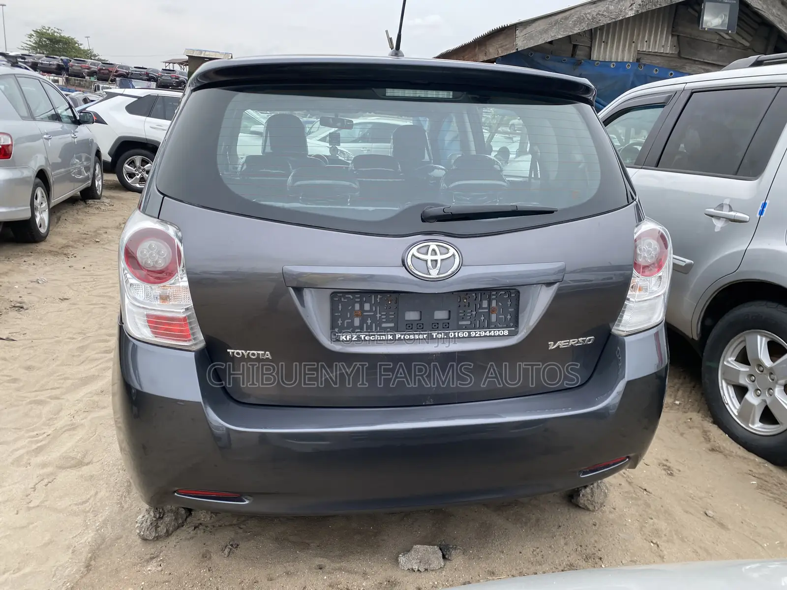 Toyota Verso 1.8 2012 Gray