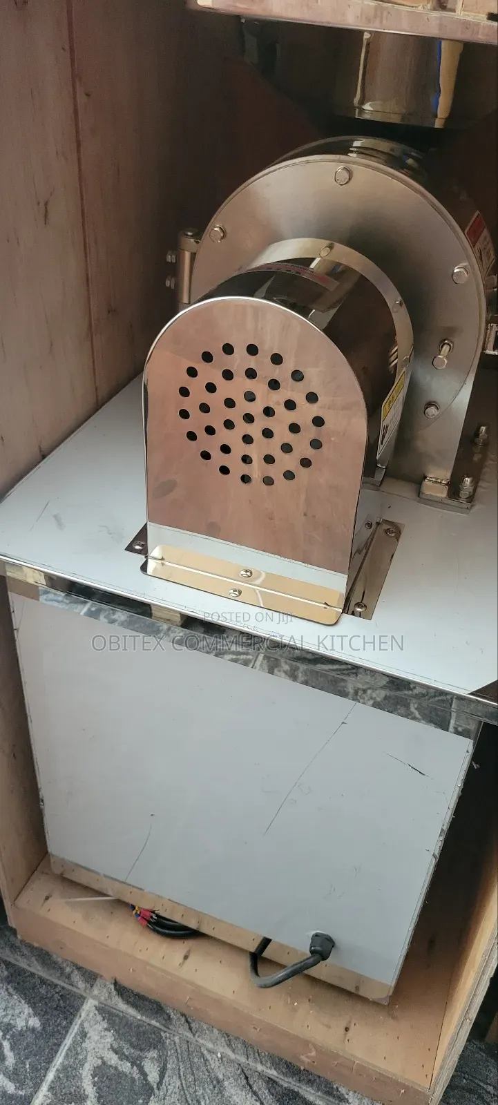 Industrial Heavy Duty Stainless Grinder Machine Is Available for Sale
