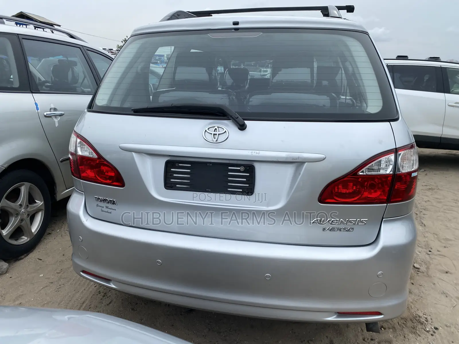 Toyota Avensis Verso 2.0 Petrol 2005 Silver
