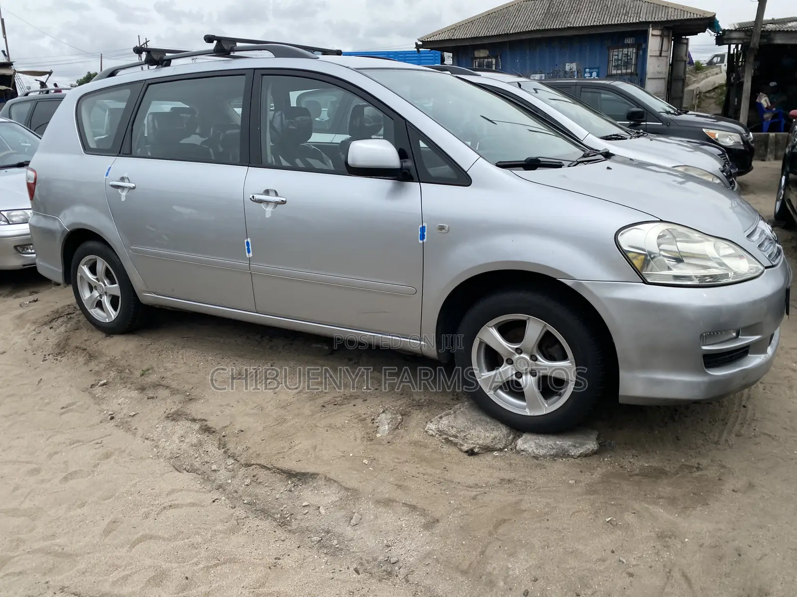 Toyota Avensis Verso 2.0 Petrol 2005 Silver