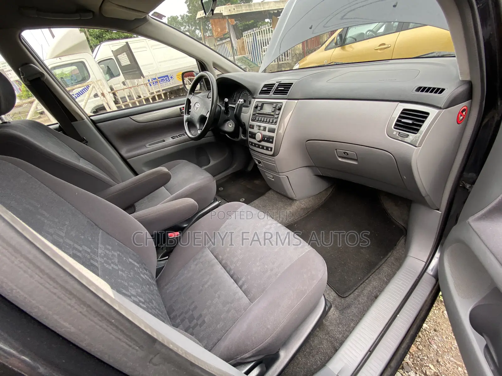 Toyota Avensis Verso 2.0 Petrol 2006 Black