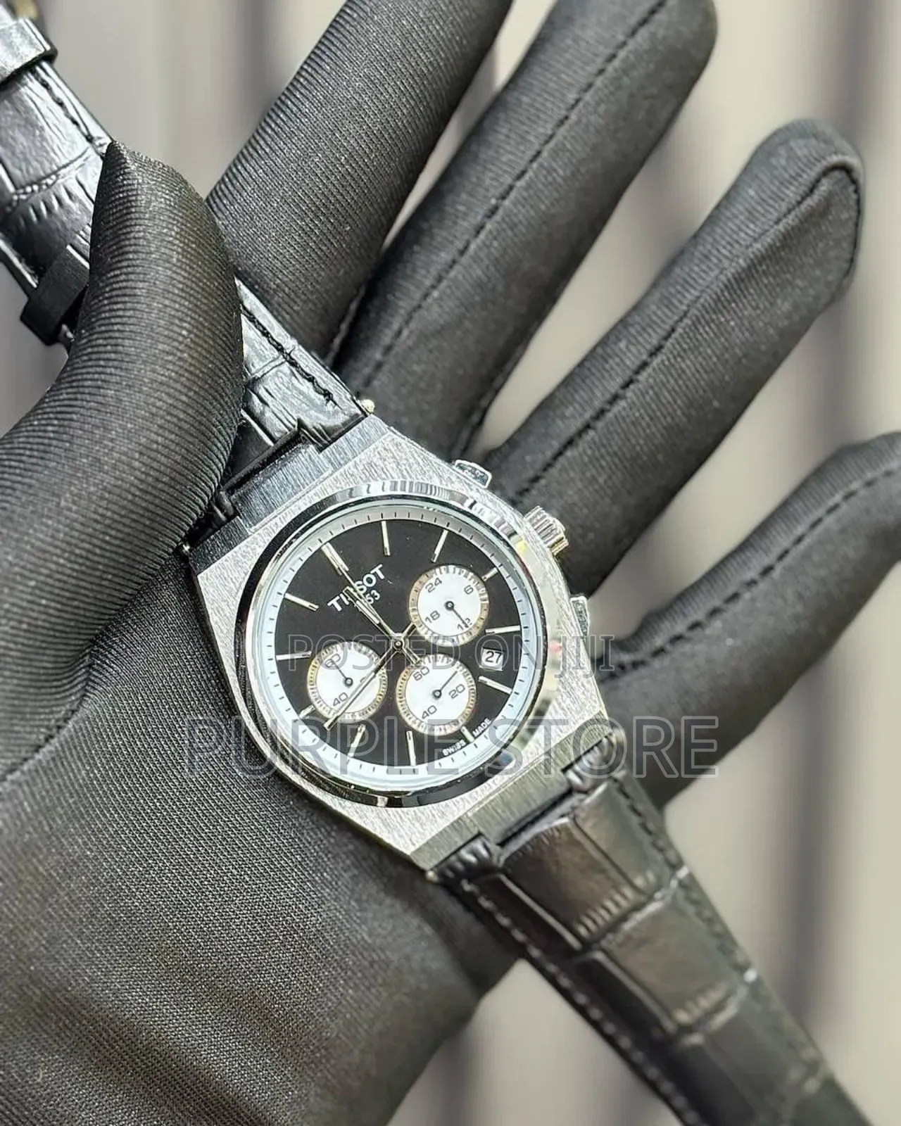 Tissot  Chronograph  Black  Leather 