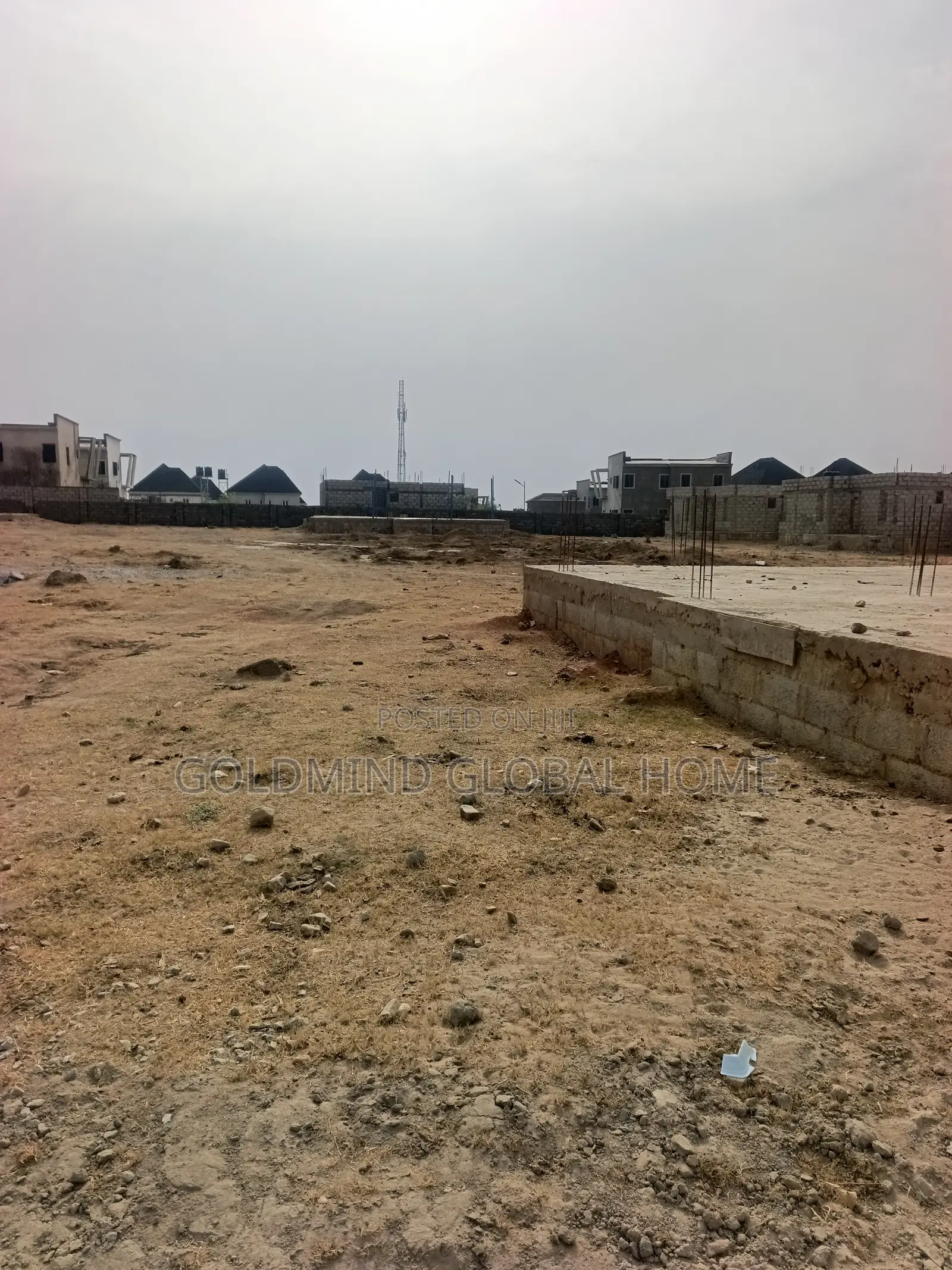 6bdrm Apartment in Goldmind Estate Katampe Extension for sale