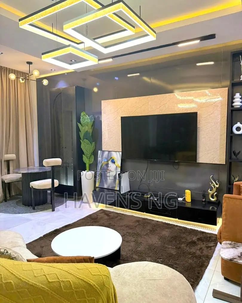 Cozy 2-Bedroom Apartment.