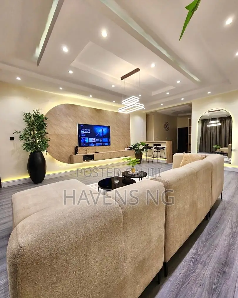 Beautiful 3 Bedroom Apartment Available for Shortlet.