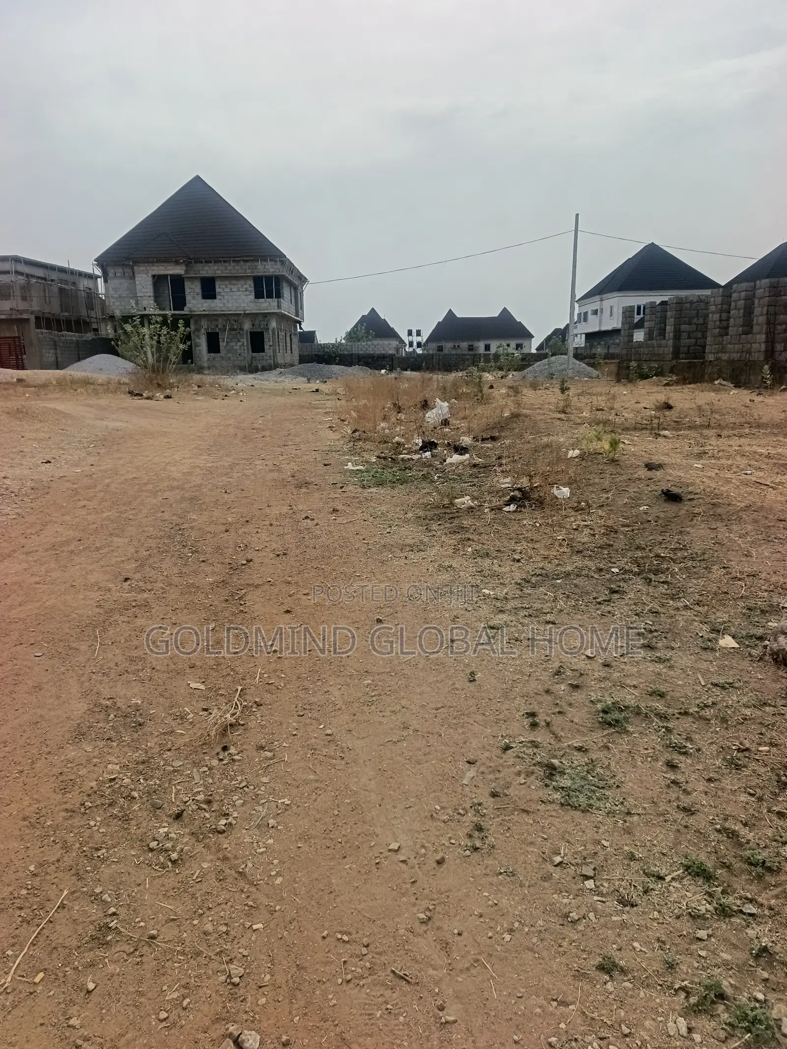 6bdrm Duplex in Goldmind Estate Katampe Extension for sale