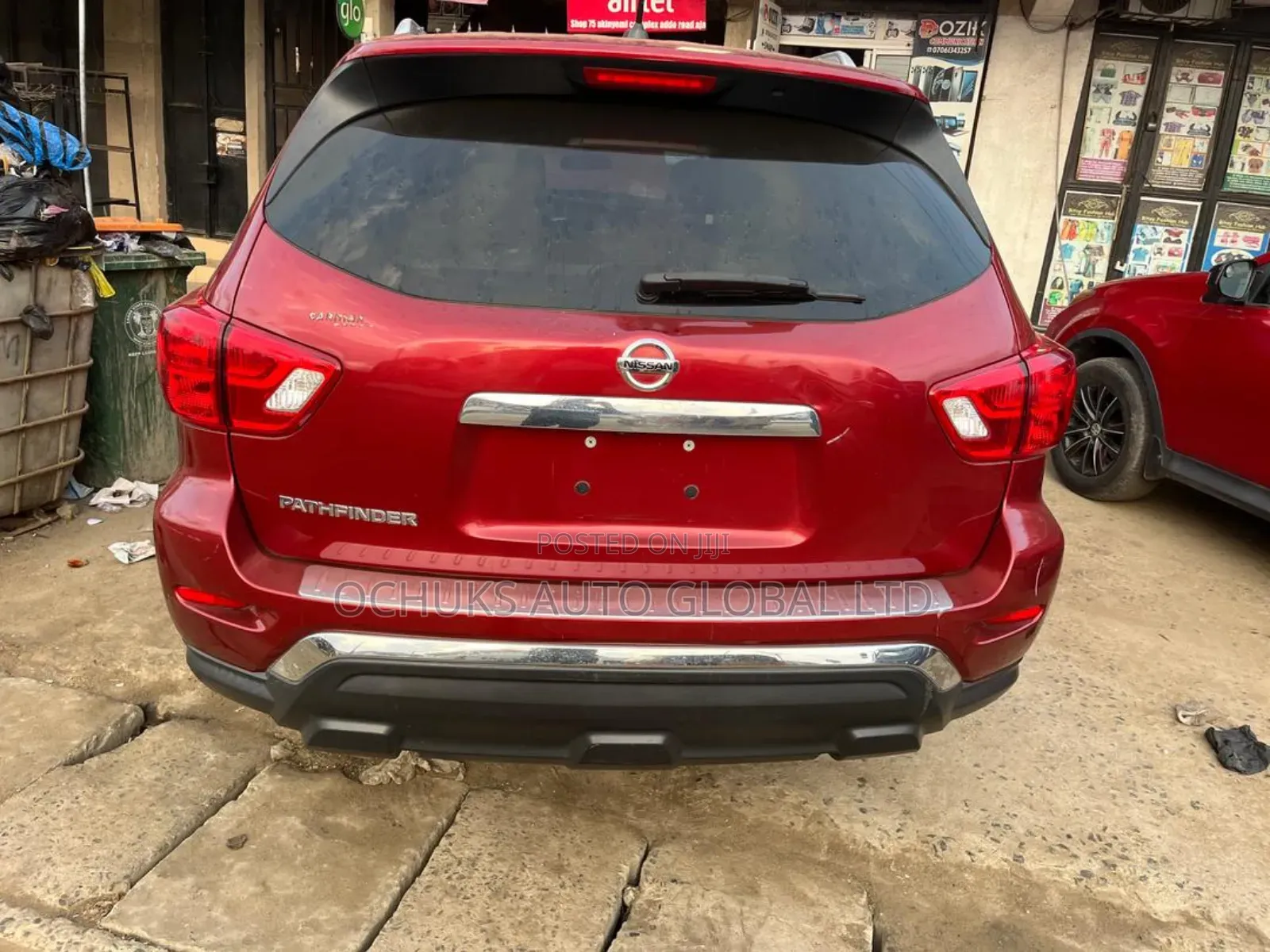 Nissan Pathfinder 2017 Red
