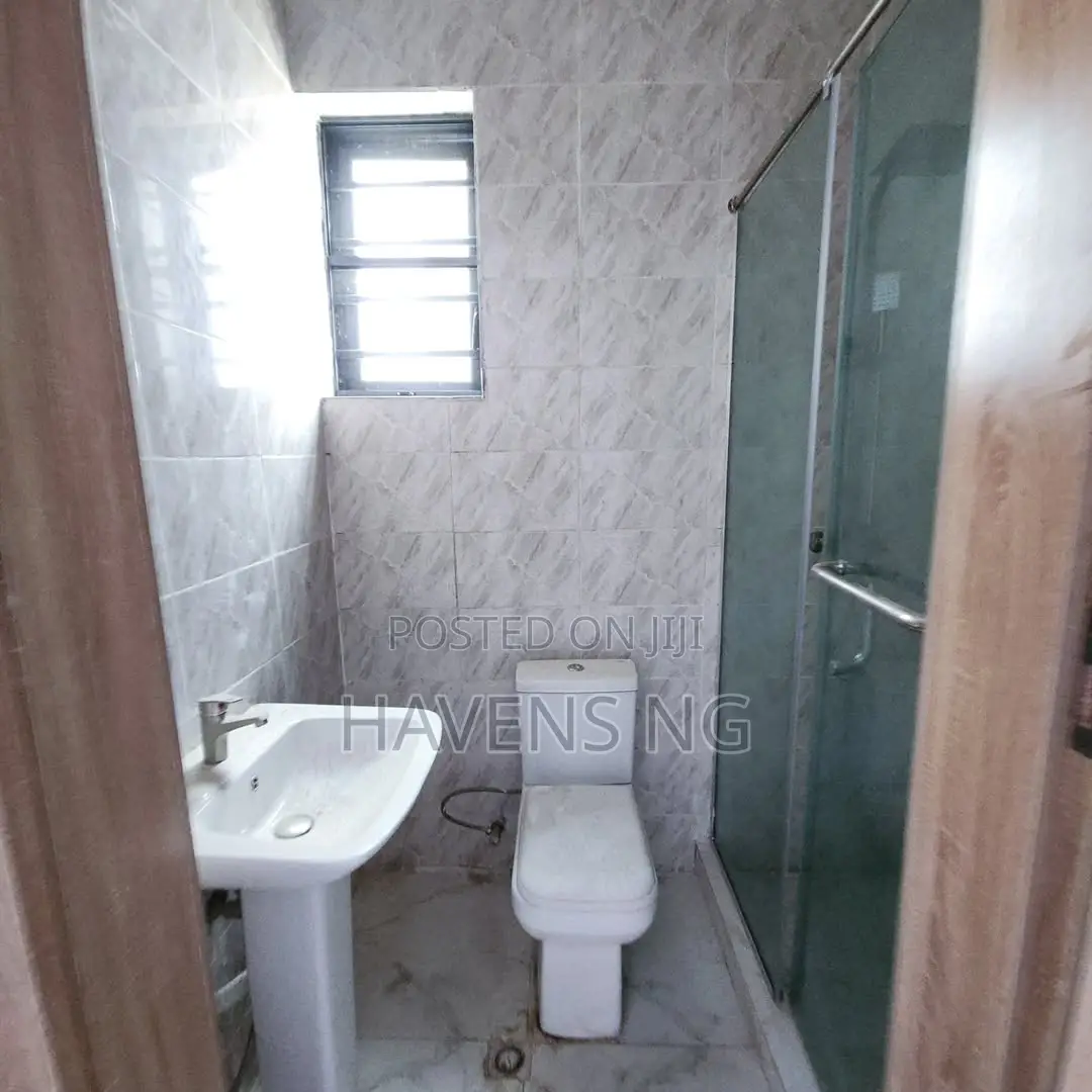 4bdrm Duplex in Lekki Phase 1 for sale
