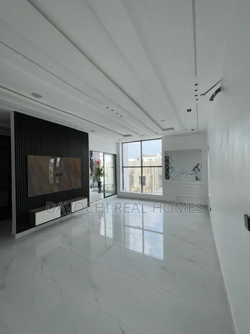 5bdrm Duplex in Ajah for sale