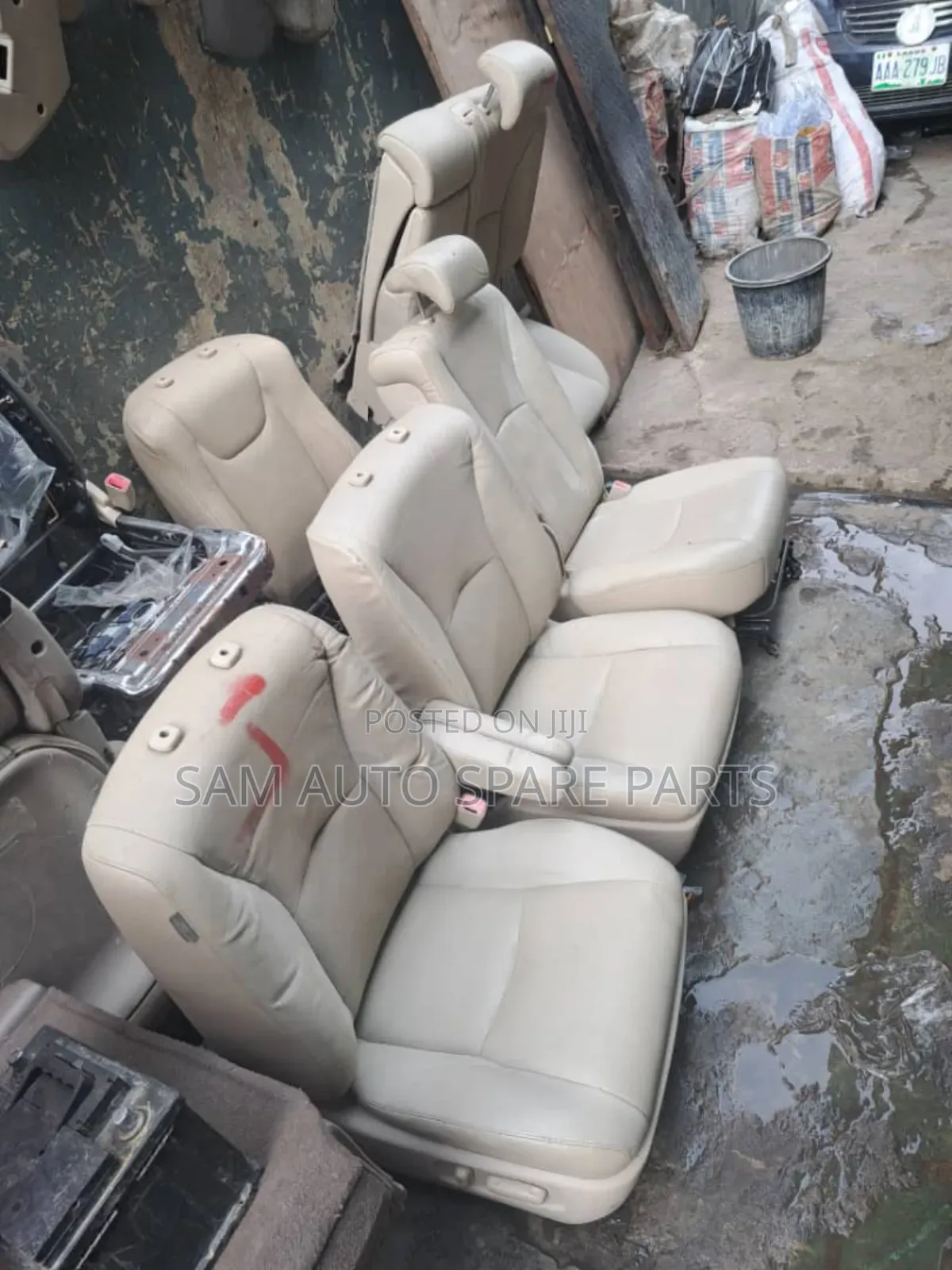 Toyota Highlander 05 Model Complete Seat