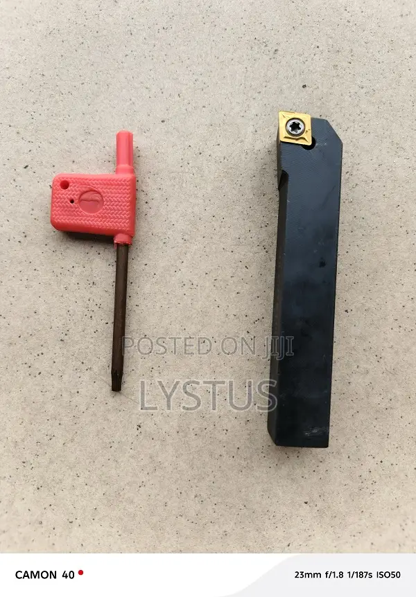 SCLCR 1616 H09 (95°) Toolholder for Screw-on Inserts