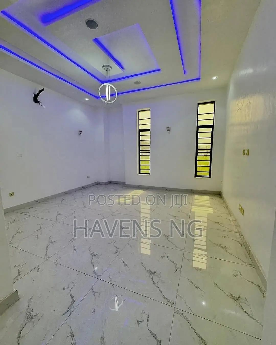 5bdrm Duplex in Lekki Phase 2 for sale