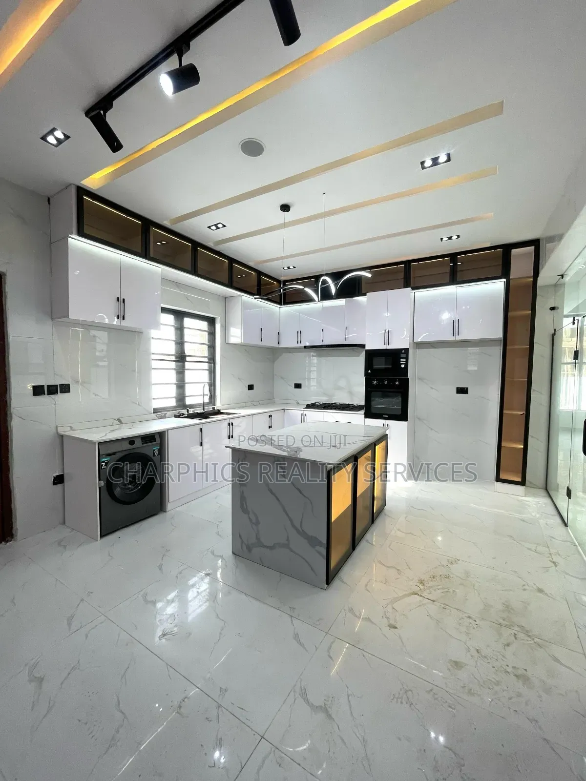 5bdrm Duplex in Ajah for sale