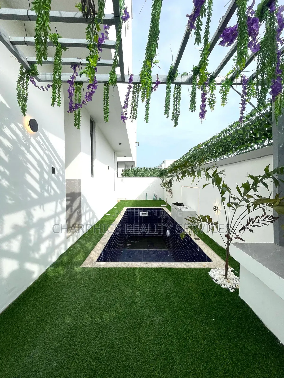 5bdrm Duplex in Ajah for sale