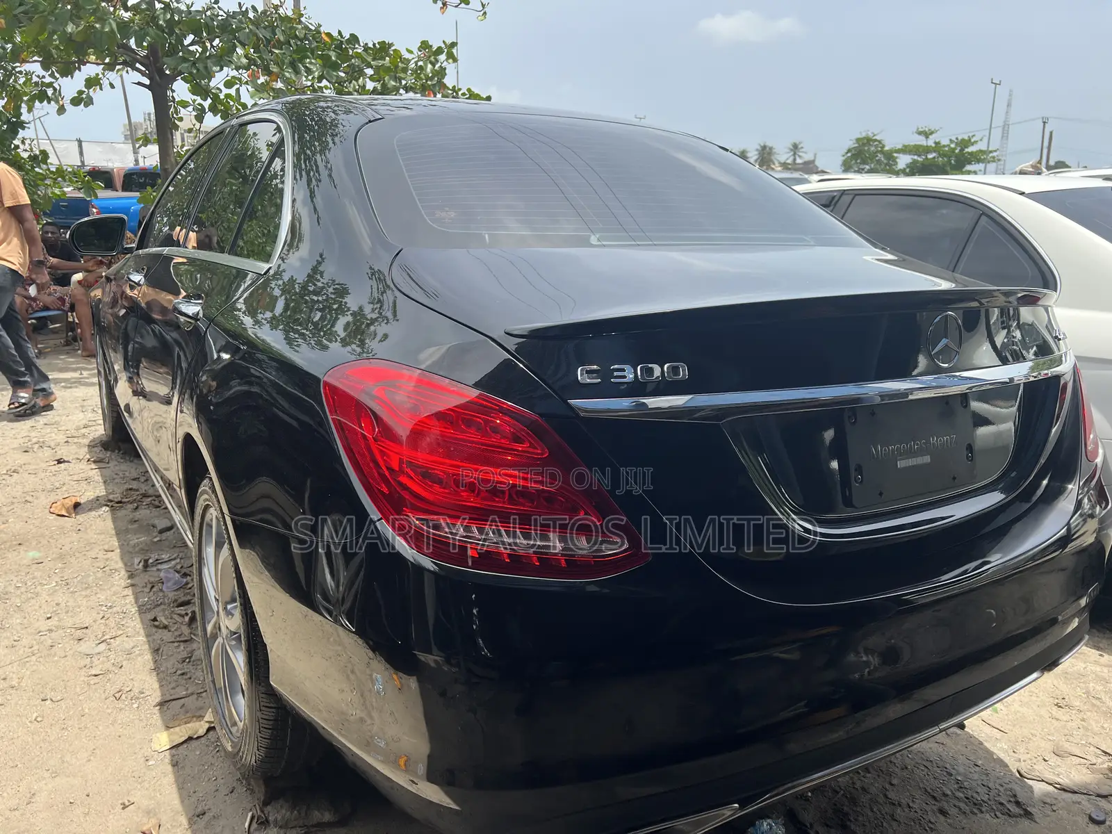 Mercedes-Benz C300 2017 Black
