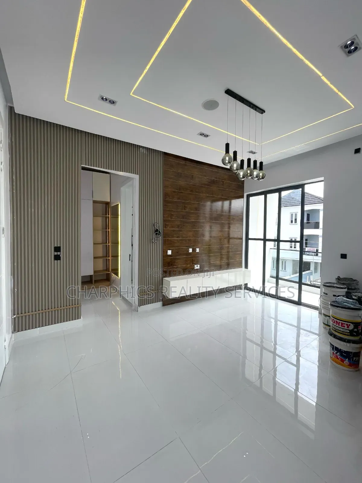 4bdrm Duplex in Ikota for sale