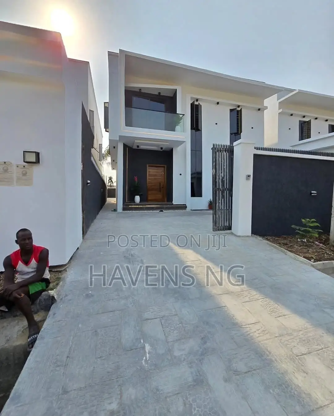 5bdrm Duplex in Lekki Phase 1 for sale