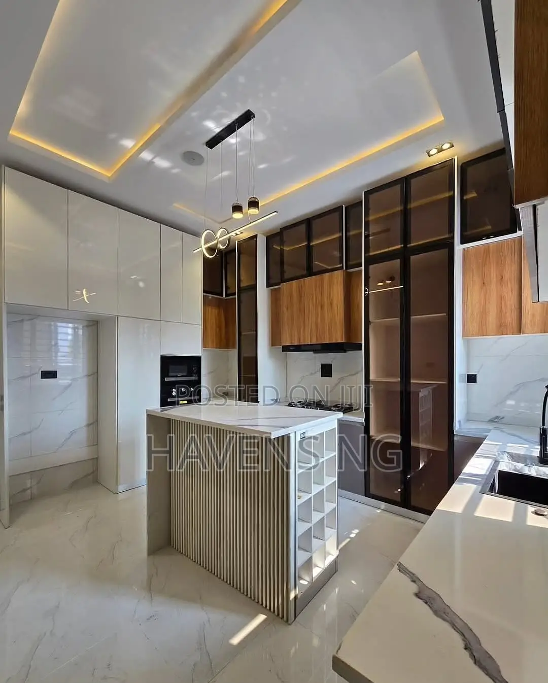 5bdrm Duplex in Lekki Phase 1 for sale